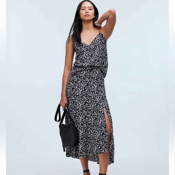 Madewell Dresses & Skirts - Madewell Side-Slit Midi Skirt in Floral Crepe